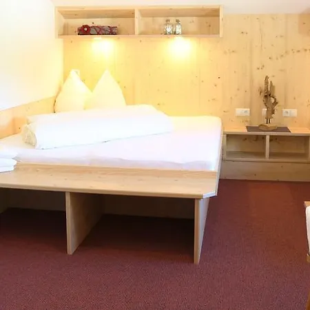 Guest house Haus Zeinissee Galtuer